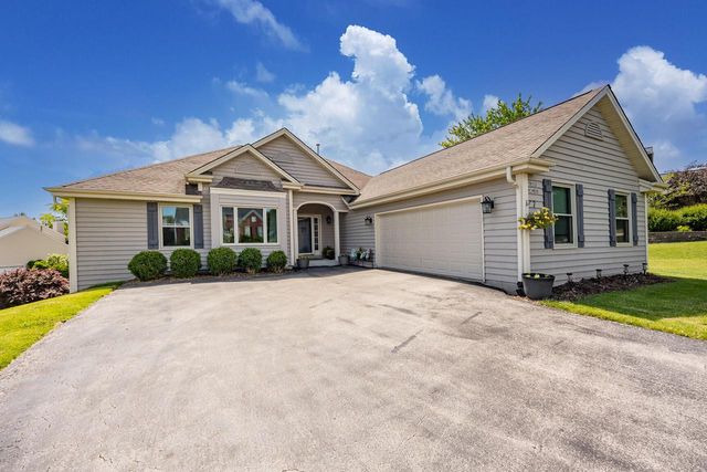 N102W14659 Providence COURT, Germantown, WI 53022
