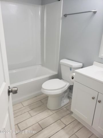 100 E Florence Ave 7, Louisville, KY 40214