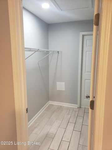 100 E Florence Ave 7, Louisville, KY 40214