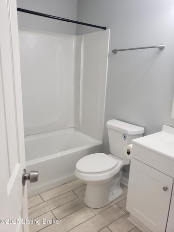 100 E Florence Ave 7, Louisville, KY 40214