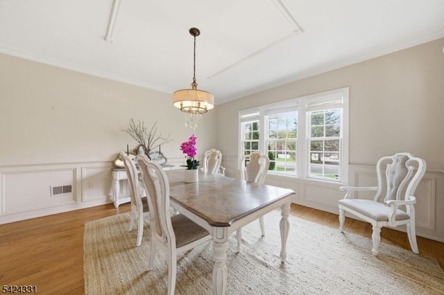 11 N Pocono Rd, Mountain Lakes Boro, NJ 07046