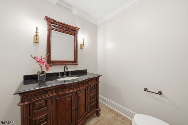 11 N Pocono Rd, Mountain Lakes Boro, NJ 07046