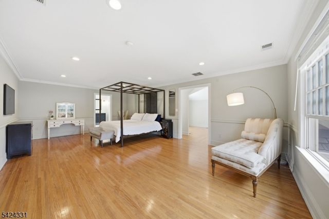 11 N Pocono Rd, Mountain Lakes Boro, NJ 07046