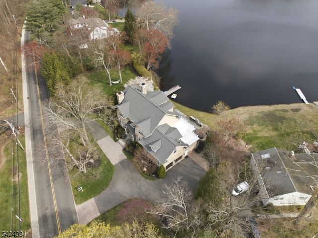 11 N Pocono Rd, Mountain Lakes Boro, NJ 07046