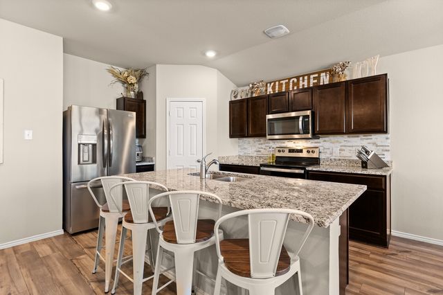 7209 Canadian Drive, China Spring, TX 76633