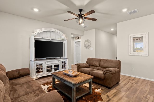 7209 Canadian Drive, China Spring, TX 76633