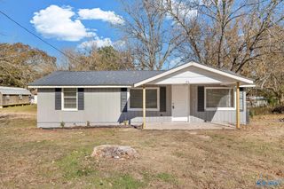 96 Derrick Drive, Guntersville, AL 35976