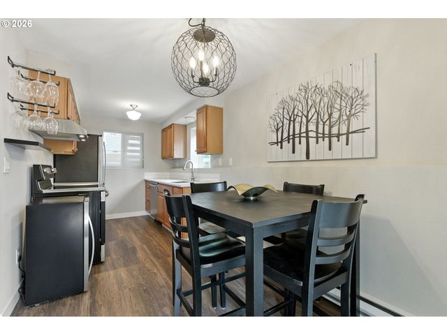 47 EAGLE CREST Dr 53, Lake Oswego, OR 97035