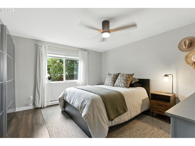 47 EAGLE CREST Dr 53, Lake Oswego, OR 97035