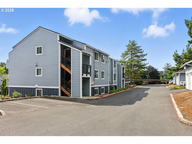 47 EAGLE CREST Dr 53, Lake Oswego, OR 97035