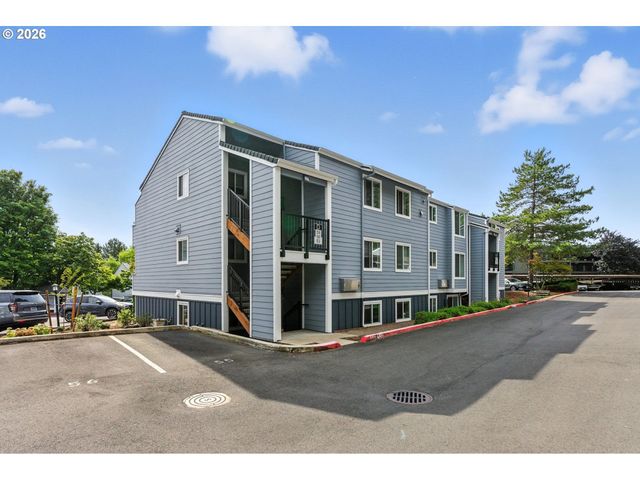 47 EAGLE CREST Dr 53, Lake Oswego, OR 97035