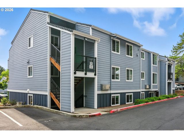 47 EAGLE CREST Dr 53, Lake Oswego, OR 97035