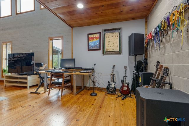 10104 Vassar Road, Jonestown, TX 78645
