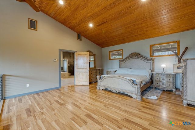 10104 Vassar Road, Jonestown, TX 78645