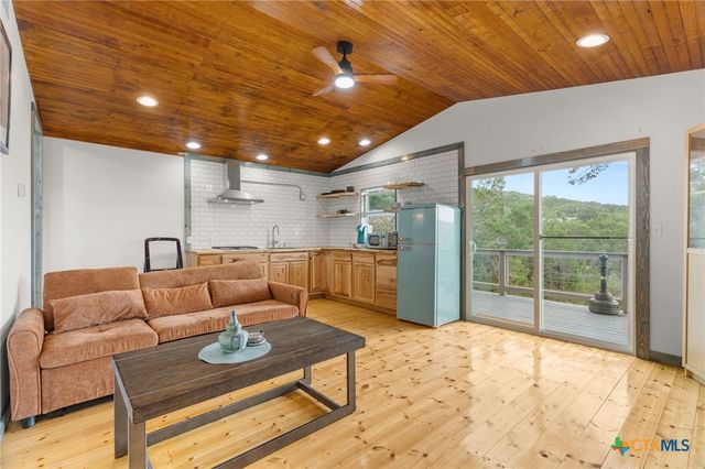 10104 Vassar Road, Jonestown, TX 78645