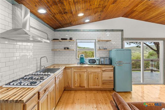 10104 Vassar Road, Jonestown, TX 78645