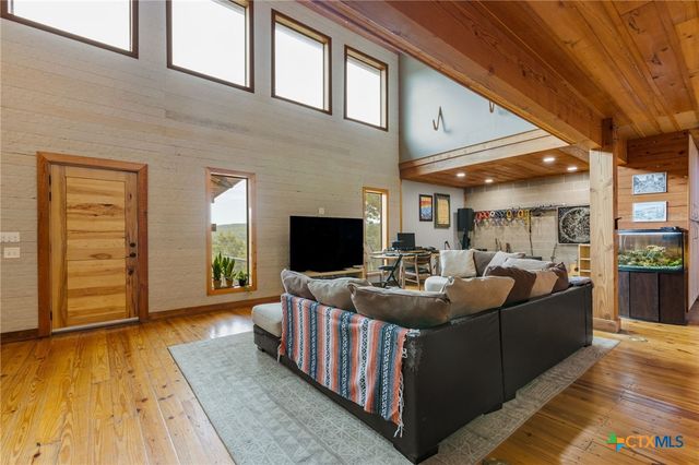 10104 Vassar Road, Jonestown, TX 78645