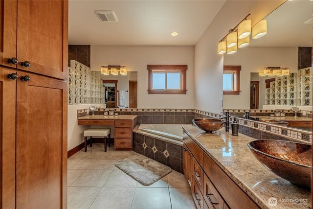 600 Havenwood Drive, Manson, WA 98831