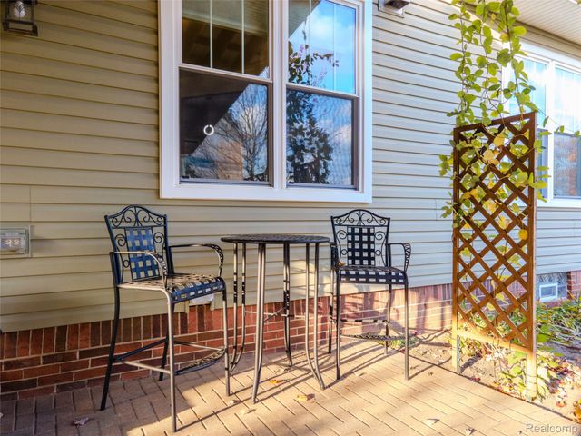 26738 Canterbury Circle, Huron Charter Township, MI 48164