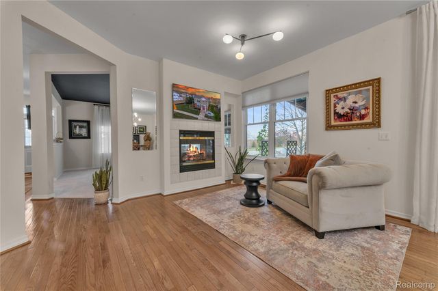 26738 Canterbury Circle, Huron Charter Township, MI 48164