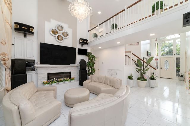 3430 Shadowwalk Drive, Houston, TX 77082