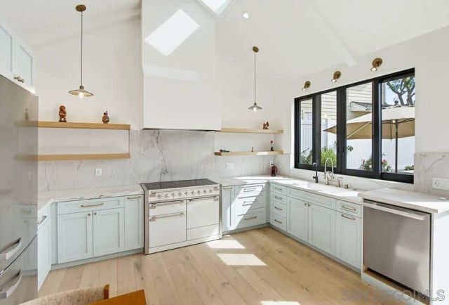 13620 Holly Oak Way, Poway, CA 92064