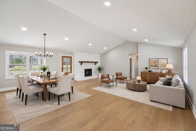 9902 Highway 16, Senoia, GA 30276