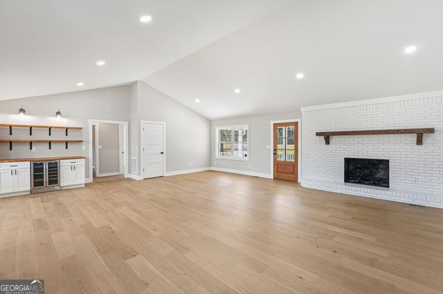 9902 Highway 16, Senoia, GA 30276