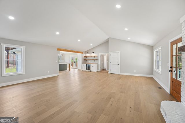 9902 Highway 16, Senoia, GA 30276