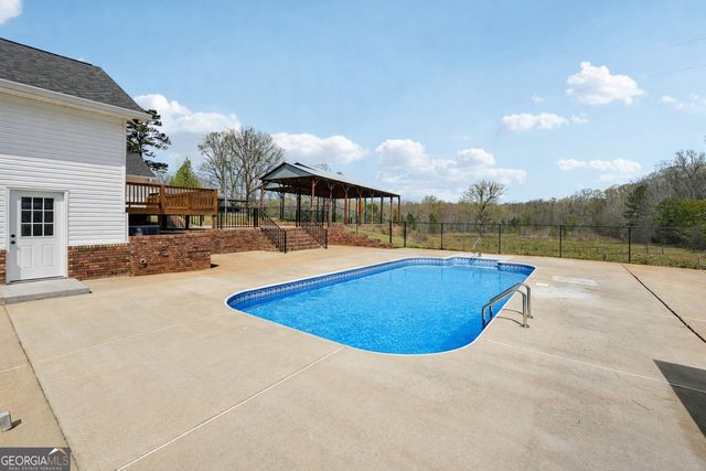 9902 Highway 16, Senoia, GA 30276