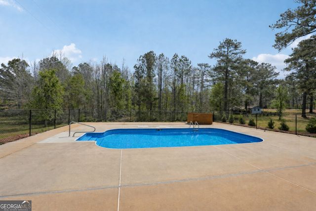 9902 Highway 16, Senoia, GA 30276