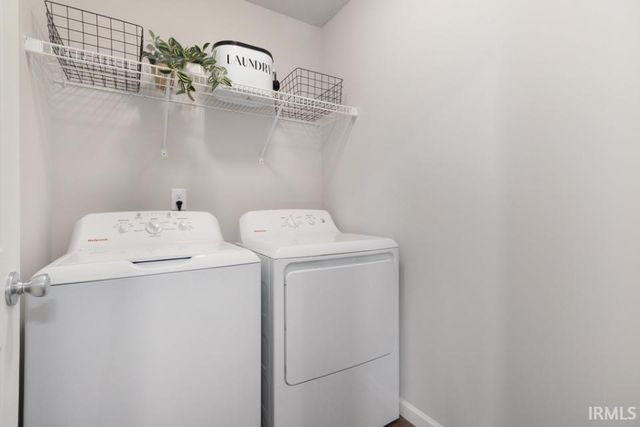 806 N Somerfield Drive, Lakeville, IN 46536