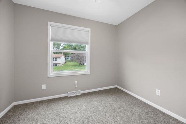 1339 E Bloomington Street, Iowa City, IA 52245