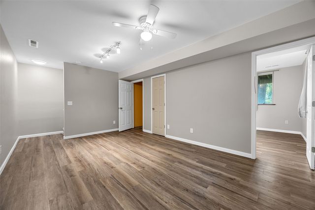 1339 E Bloomington Street, Iowa City, IA 52245