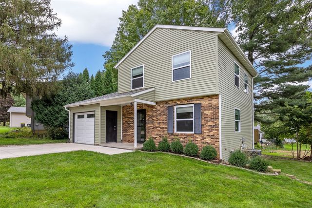 1339 E Bloomington Street, Iowa City, IA 52245