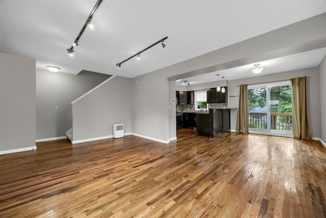 1339 E Bloomington Street, Iowa City, IA 52245