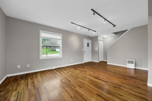 1339 E Bloomington Street, Iowa City, IA 52245