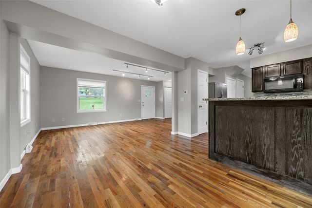 1339 E Bloomington Street, Iowa City, IA 52245