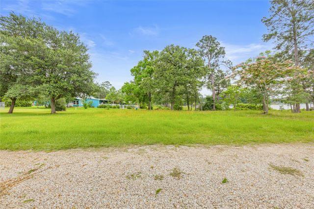 5 Big Lake Lane, Huntsville, TX 77320