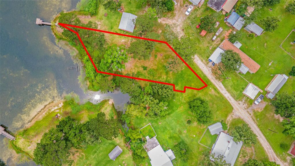 5 Big Lake Lane, Huntsville, TX 77320