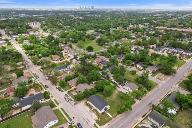 2612 Bishop Street, Fort Worth, TX 76105