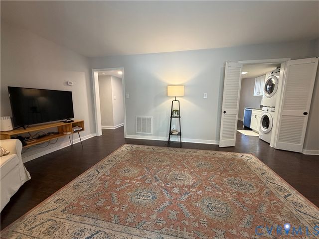 1533 Presidential Dr, Henrico, VA 23228