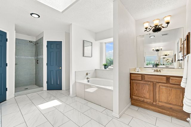1121 The Meadows Parkway, Desoto, TX 75115