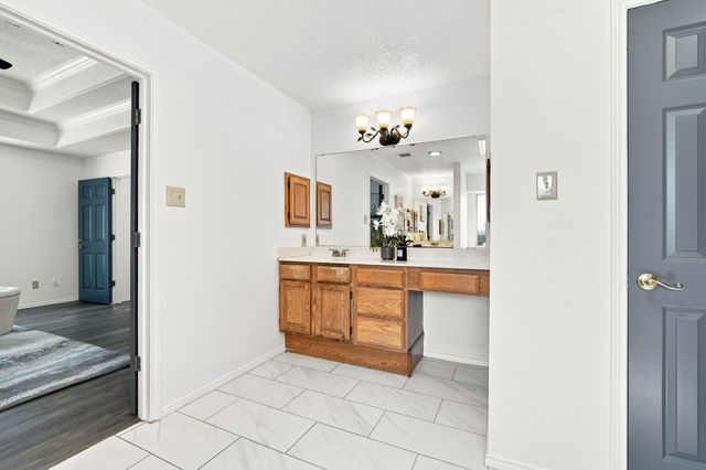 1121 The Meadows Parkway, Desoto, TX 75115