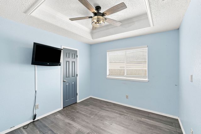 1121 The Meadows Parkway, Desoto, TX 75115
