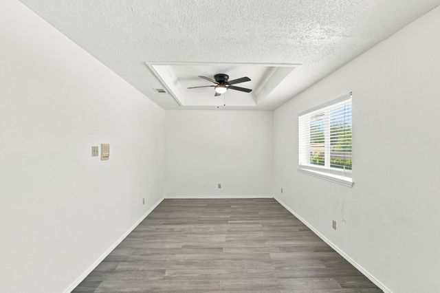 1121 The Meadows Parkway, Desoto, TX 75115