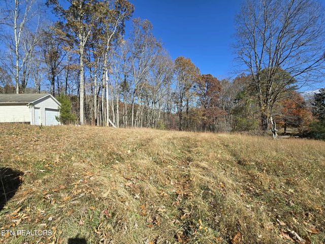 127 Lark Lane, Lafollette, TN 37766