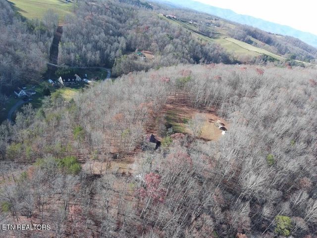 127 Lark Lane, Lafollette, TN 37766