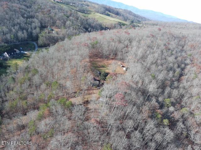 127 Lark Lane, Lafollette, TN 37766