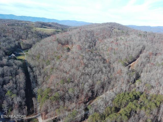 127 Lark Lane, Lafollette, TN 37766